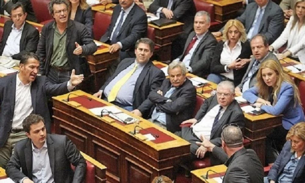 Πύρρος Δήμας προς Ακρίτα: "Δεν είμαι αλβανικής καταγωγής"